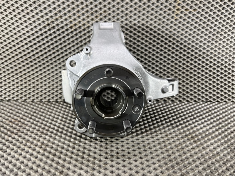 Кулак Land Rover Range Rover Evoque (L551, 2020г.)