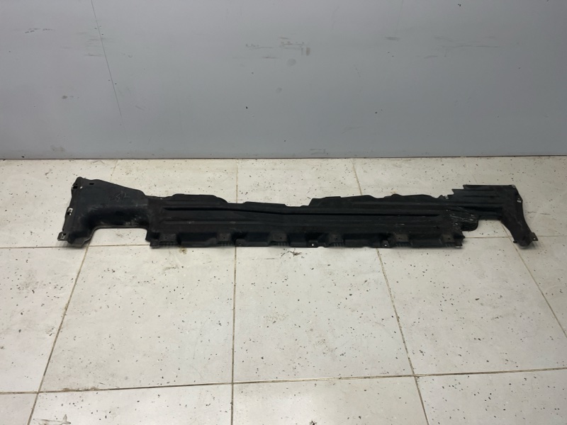 Защитный пластик днища Land Rover Range Rover (L405, 2019г.)
