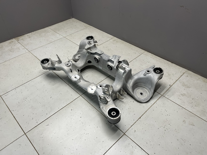 Подрамник Land Rover Range Rover Sport (L494, 2022г.)