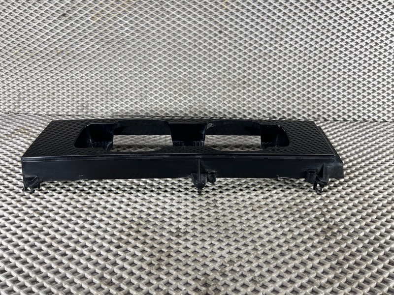 Накладка на фару Land Rover Defender (L663, 2020г.)