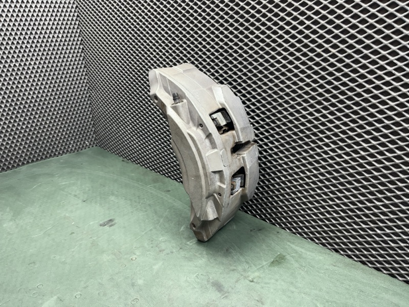 Суппорт тормозной Land Rover Range Rover Sport (L494, 2021г.)