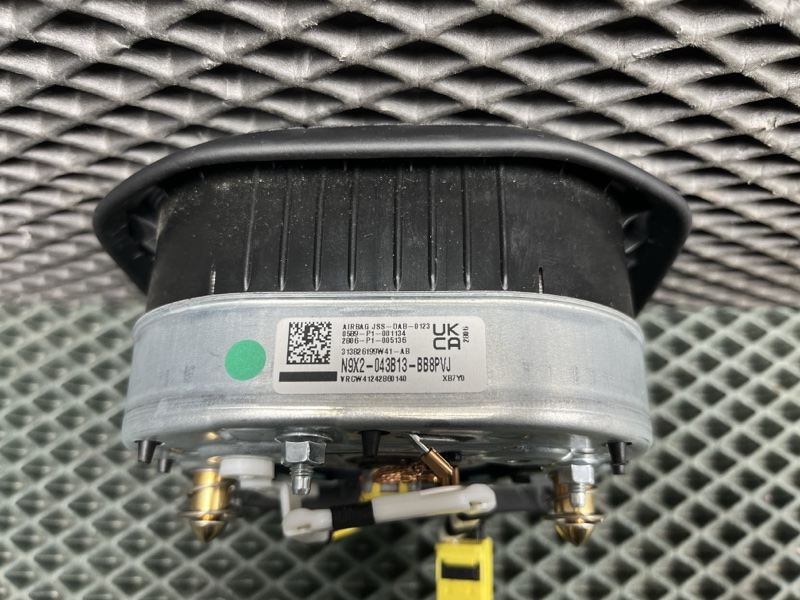 Подушка безопасности в руль Land Rover Range Rover Sport (L461, 2025г.)