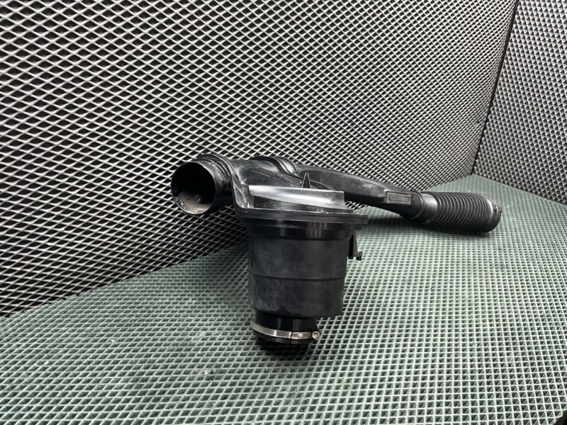 Патрубок впускной системы Land Rover Range Rover Sport (L461, 2025г.)
