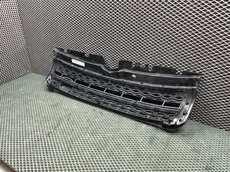 Решетка радиатора Land Rover Range Rover Evoque (L538, 2017г.)