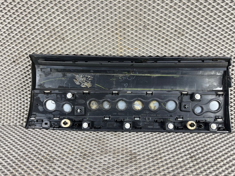 Молдинг двери Land Rover Range Rover (L405, 2015г.)