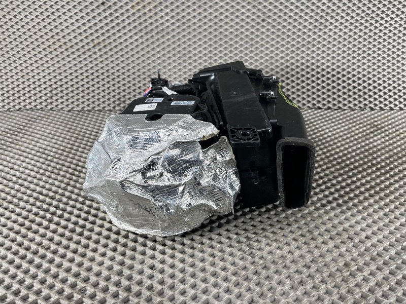 Печка салона задняя Land Rover Defender (L663, 2020г.)