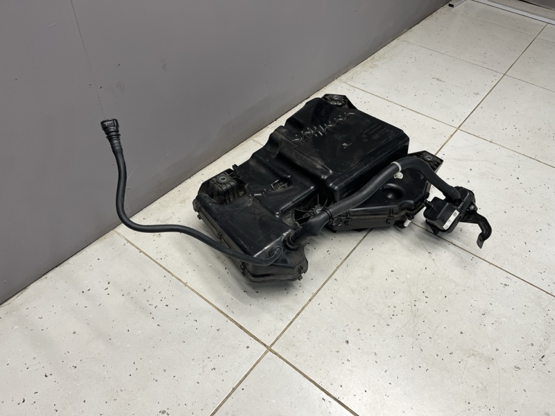 Бак AdBlue мочевина Land Rover Range Rover Sport (L461, 2025г.)