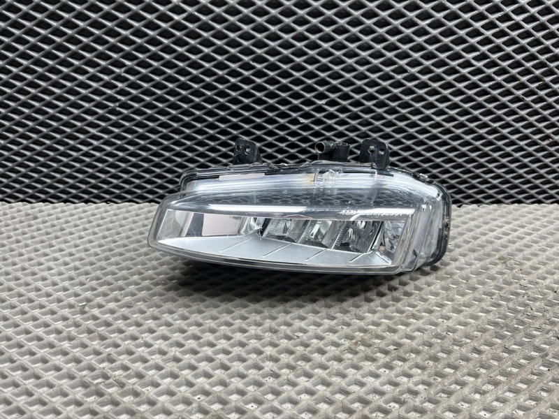 Фара противотуманная Land Rover Discovery Sport (L550, 2018г.)