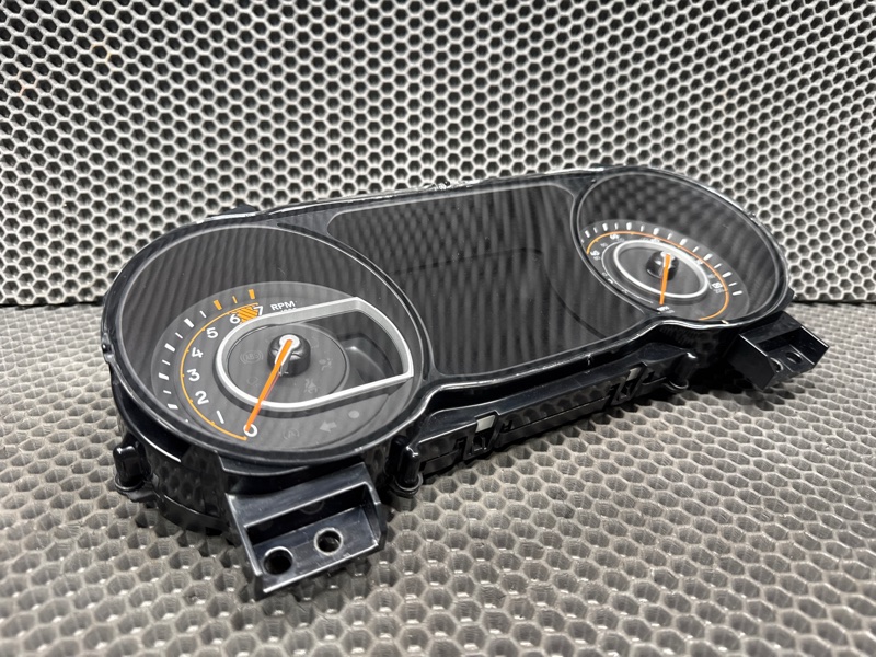 Панель приборов (щиток) Jeep Wrangler (JL, 2025г.)