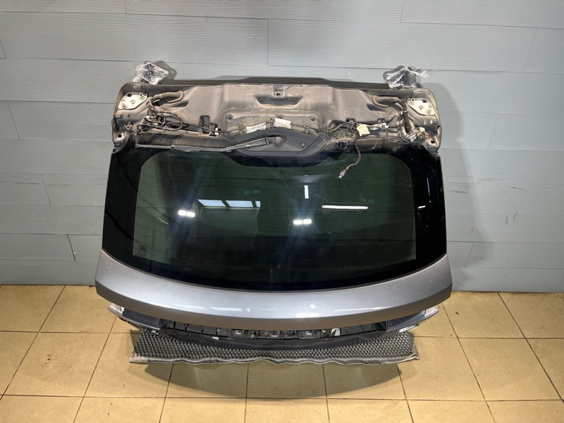 Крышка (дверь) багажника Land Rover Range Rover Velar (L560, 2018г.)