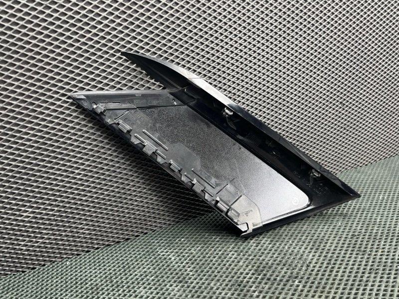 Накладка стойки D Land Rover Range Rover Sport (L494, 2015г.)