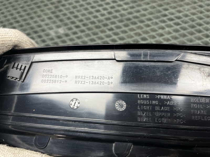 Фонарь Land Rover Range Rover Sport (L461, 2025г.)