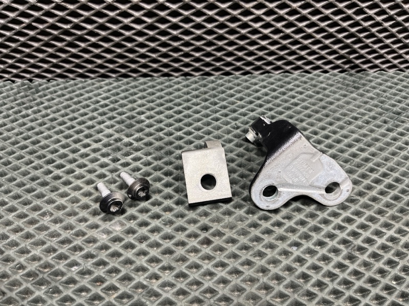 Петля двери Land Rover Range Rover Sport (L461, 2025г.)