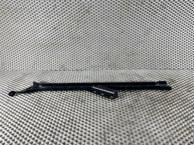 Распорка кузова Land Rover Defender (L663, 2020г.)