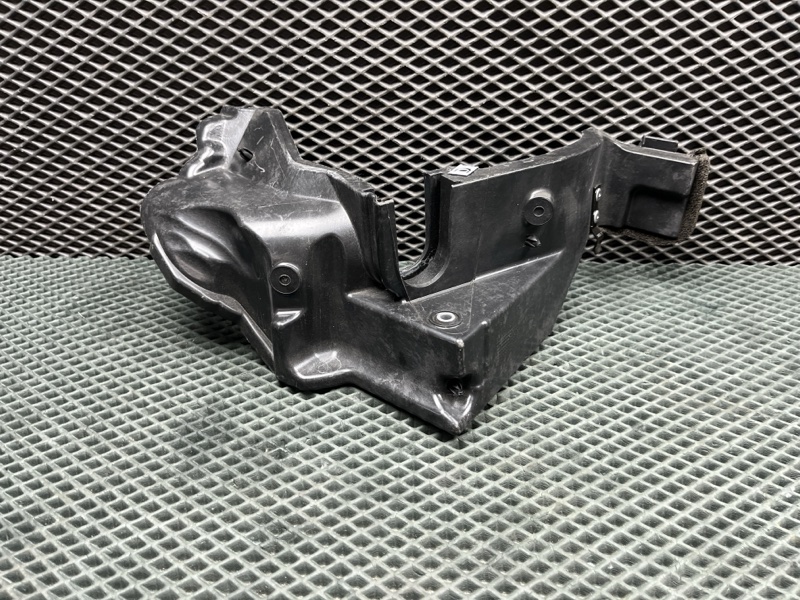 Пластик моторного отсека Land Rover Range Rover Sport (L461, 2025г.)