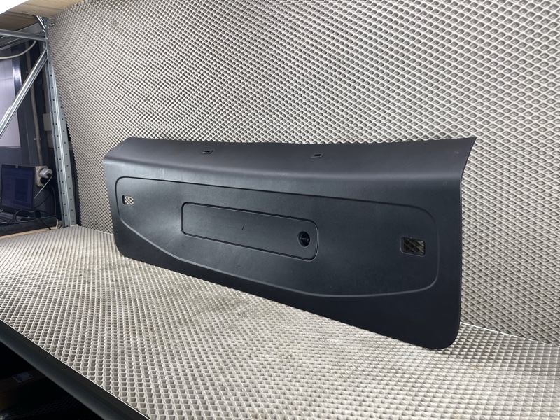 Обшивка двери багажника Land Rover Range Rover Sport (L461, 2024г.)