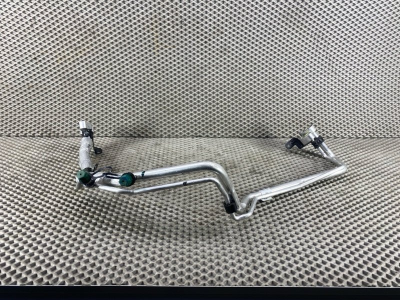 Трубка кондиционера Land Rover Range Rover Sport (L461, 2024г.)