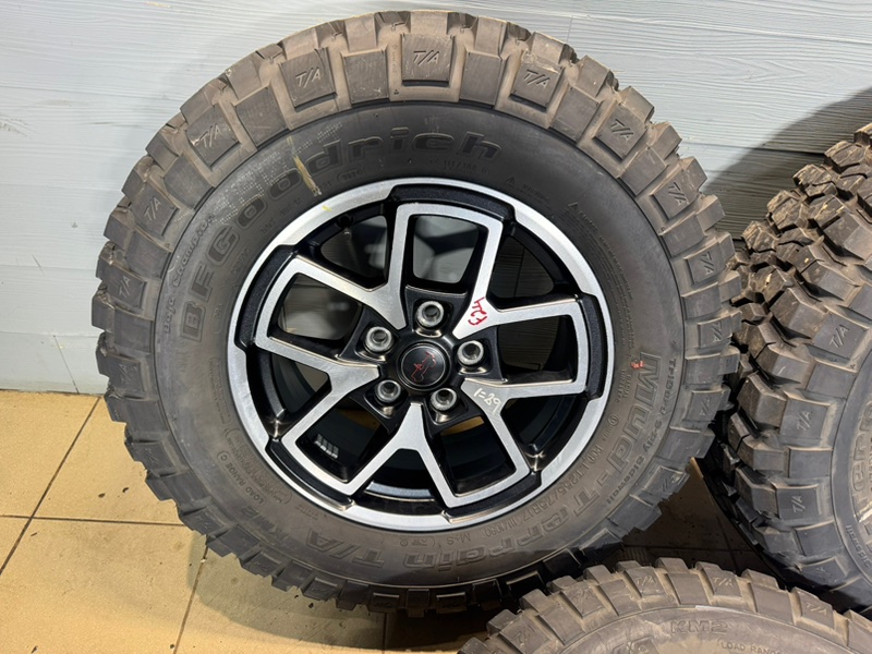 Комплект колес Jeep Wrangler (JL, 2025г.)