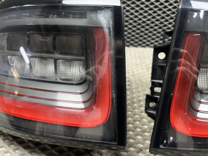 Фонари рестайлинг Land Rover Range Rover Sport (L494, 2020г.)