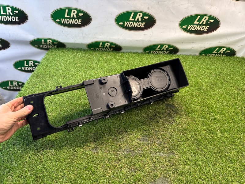 Подстаканник центральный Land Rover Range Rover Sport (L494, 2022г.)