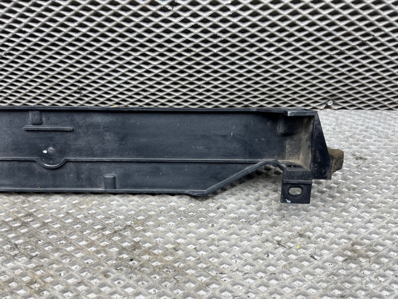 Крепление радиатора Land Rover Range Rover Sport (L320, 2012г.)