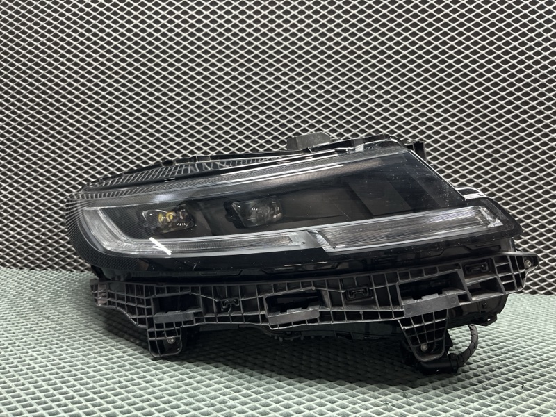 Фара Land Rover Range Rover Sport (L461, 2025г.)