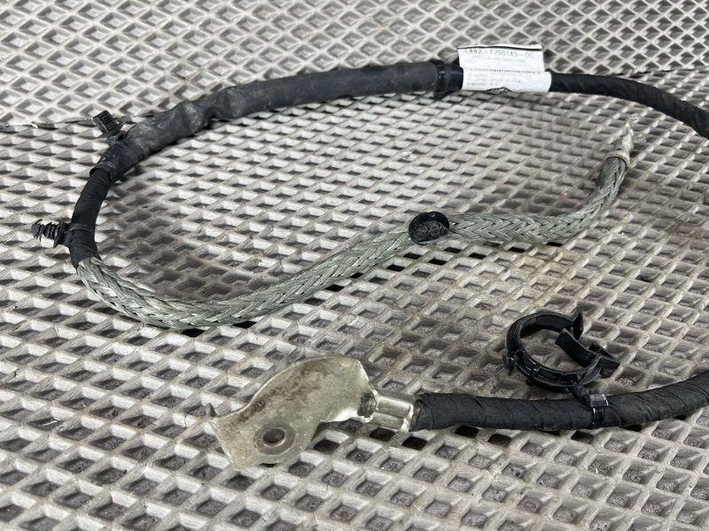 Провод массы ДВС Land Rover Defender (L663, 2020г.)