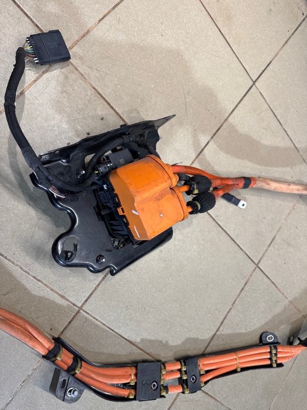 Зарядное гнездо Land Rover Range Rover Sport (L461, 2024г.)