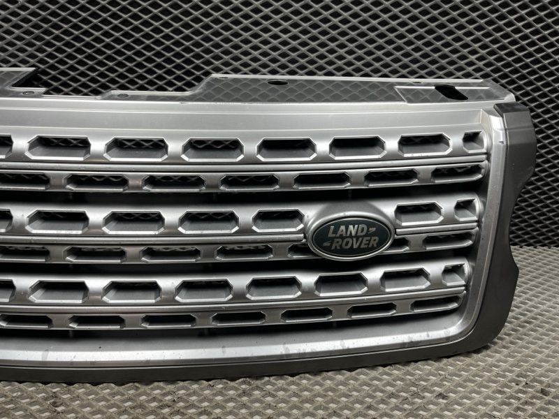 Решетка радиатора Land Rover Range Rover (L405, 2016г.)