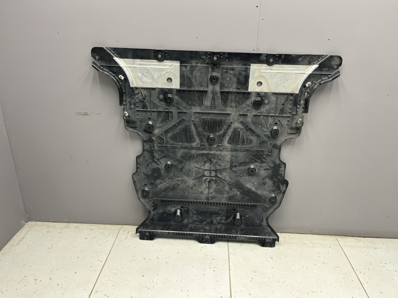 Защитный пластик днища Land Rover Range Rover Sport (L461, 2025г.)