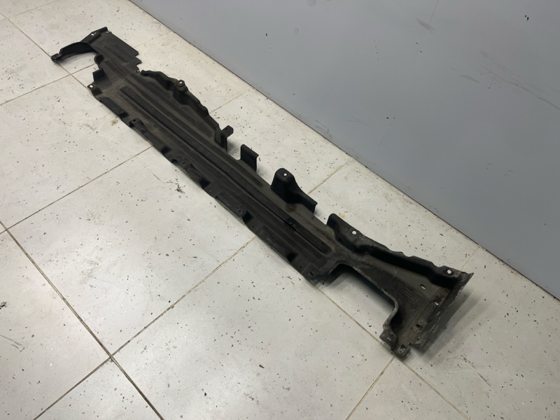 Защитный пластик днища Land Rover Range Rover (L405, 2019г.)