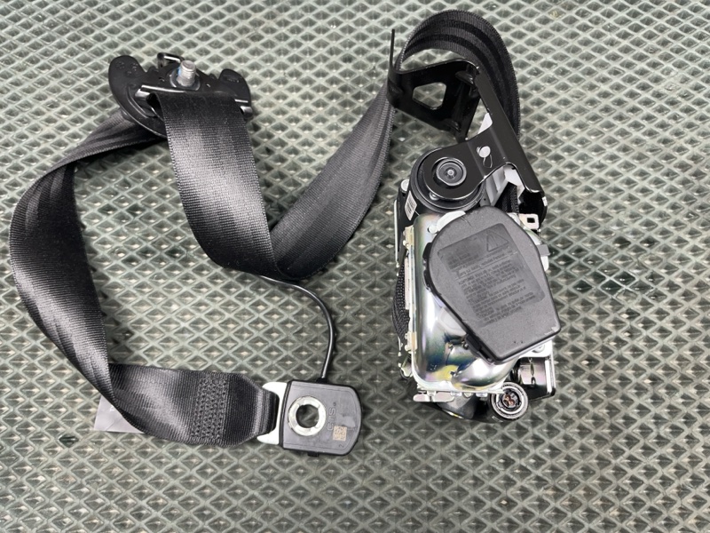 Ремень безопасности ( комплект ) Land Rover Range Rover Sport (L494, 2021г.)