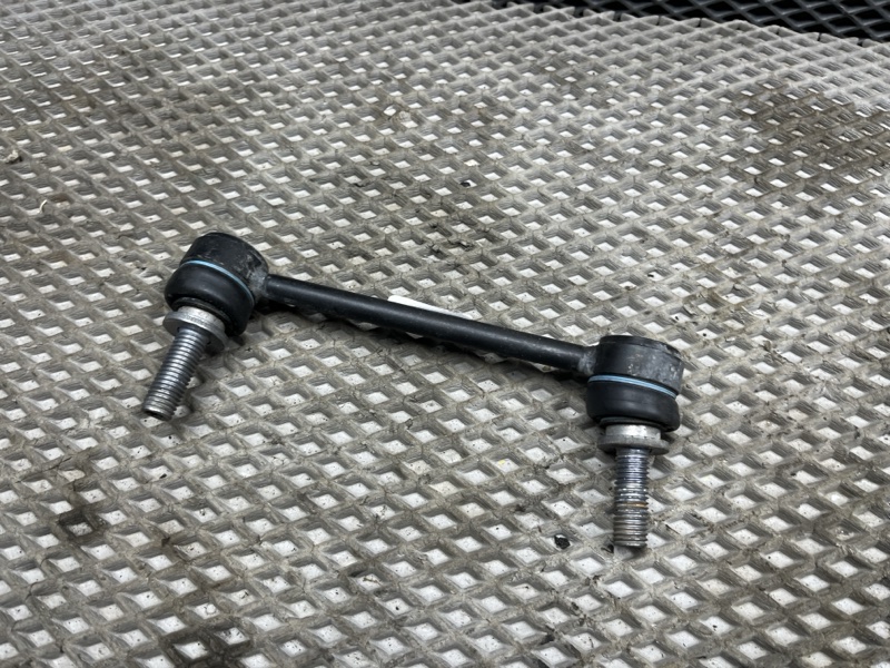Стойка стабилизатора Land Rover Range Rover Sport (L494, 2020г.)