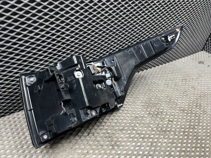 Фонари рестайлинг Land Rover Range Rover Sport (L494, 2020г.)