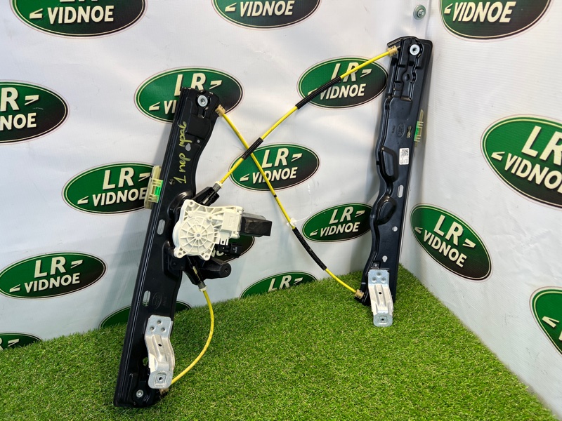 Стеклоподъемник Land Rover Range Rover Velar (L560, 2020г.)