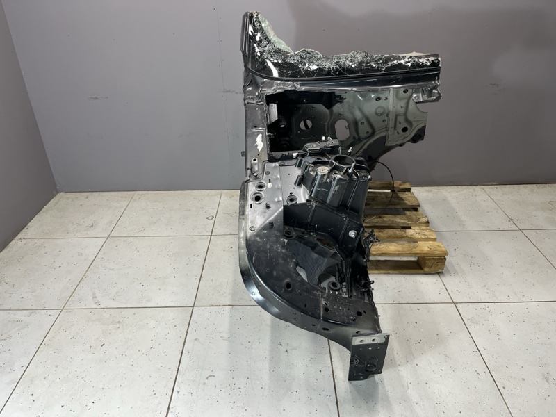 Четверть Land Rover Range Rover Sport (L461, 2025г.)