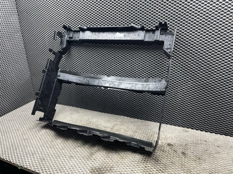 Дефлектор радиатора Land Rover Range Rover Sport (L494, 2022г.)