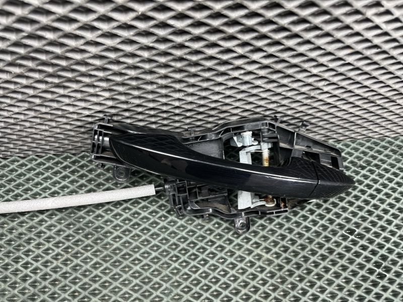Ручка двери Volkswagen Tiguan (MK2, 2018г.)
