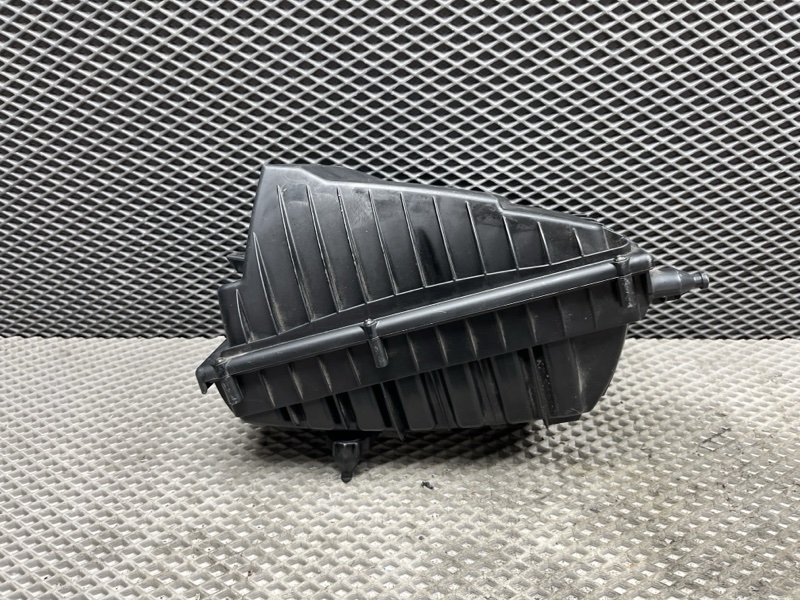 Корпус воздушного фильтра Land Rover Range Rover (L405, 2016г.)