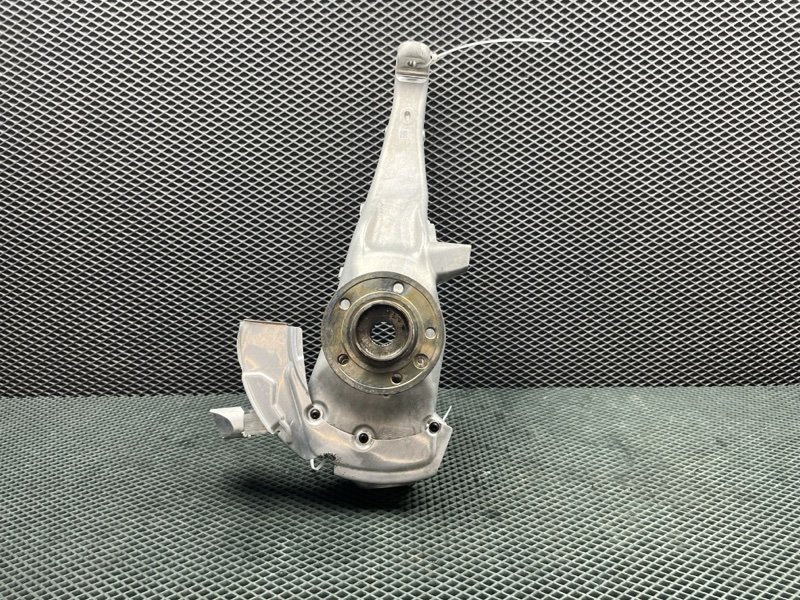 Кулак Land Rover Range Rover Sport (L461, 2025г.)
