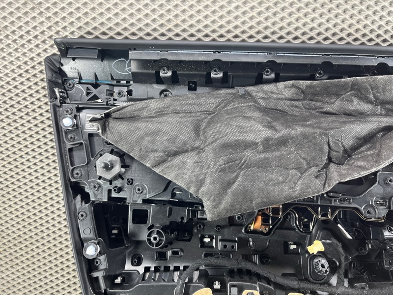 Обшивка двери Land Rover Range Rover Sport (L461, 2024г.)