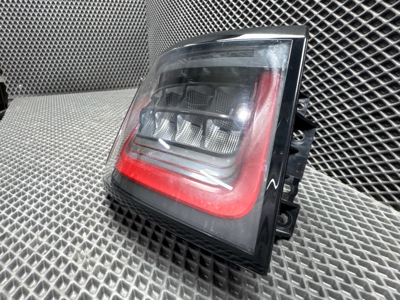 Фонарь Land Rover Range Rover Sport (L494, 2020г.)