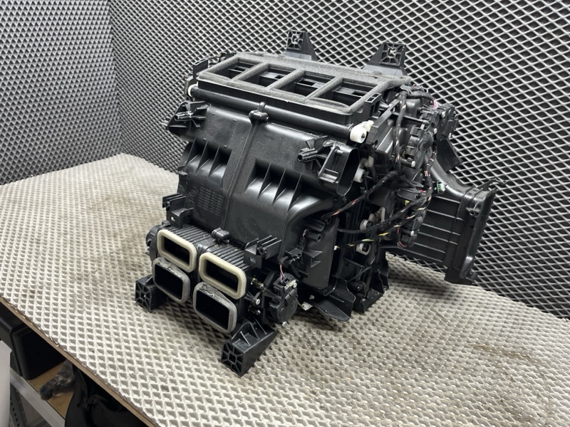 Корпус печки Land Rover Range Rover (L405, 2019г.)