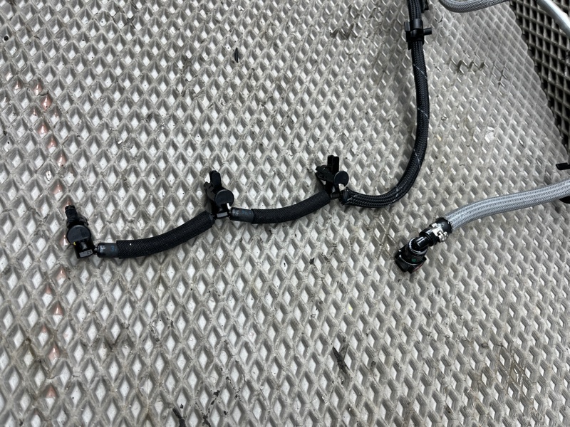 Трубка топливной обратки Land Rover Range Rover Sport (L320, 2012г.)