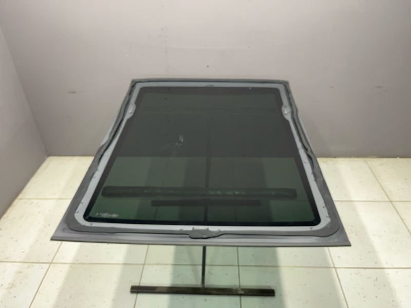 Стекло панорамной крыши Land Rover Range Rover Sport (L461, 2024г.)