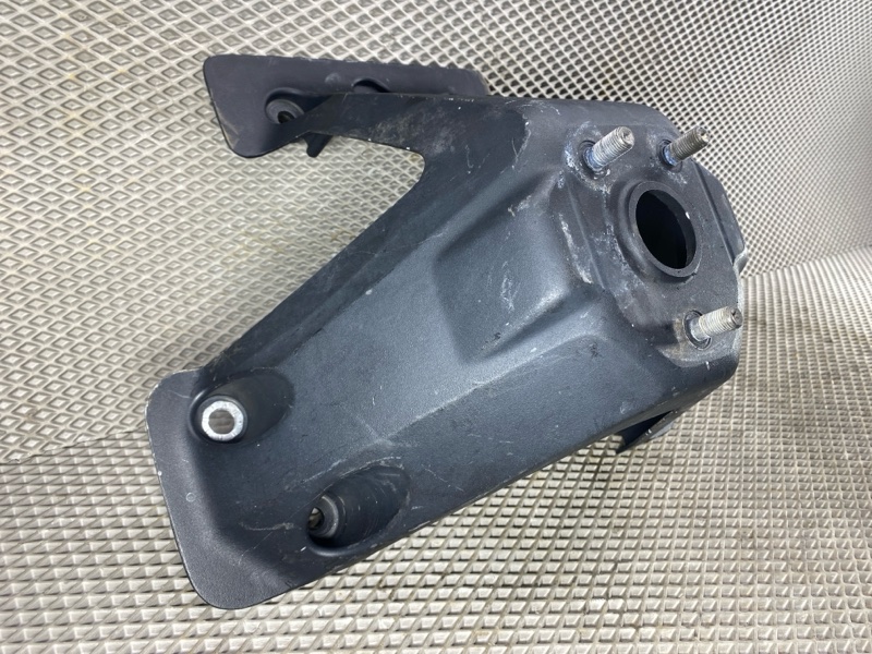 Крепление запасного колеса Land Rover Defender (L663, 2020г.)