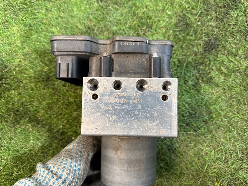 Блок ABS Land Rover Range Rover Velar (L560, 2020г.)
