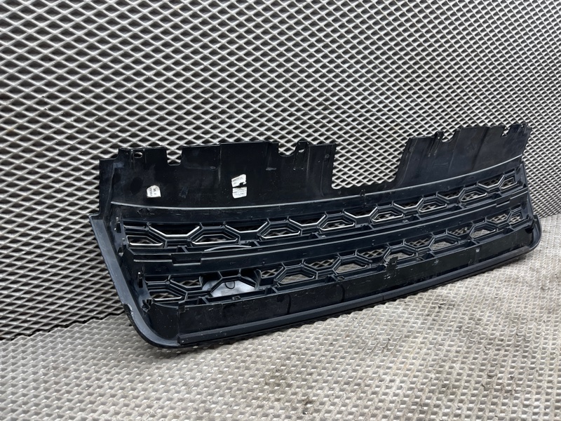 Решетка радиатора Land Rover Discovery Sport (L550, 2017г.)