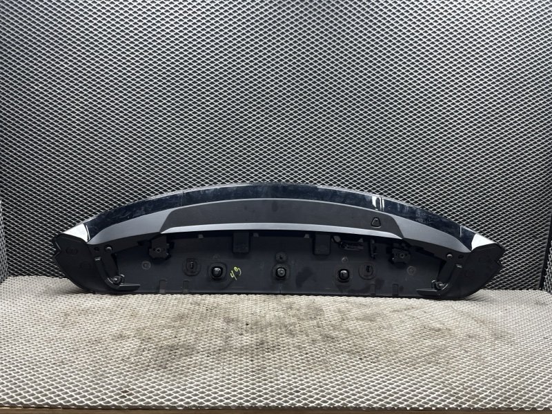 Спойлер крышки багажника Land Rover Discovery Sport (L550, 2016г.)