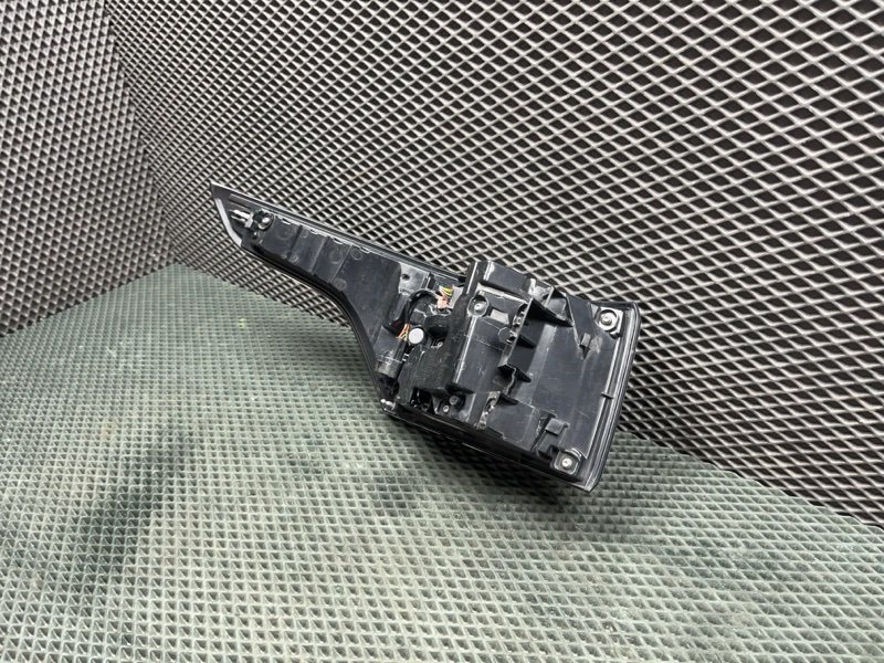 Фонарь Land Rover Range Rover Sport (L494, 2021г.)